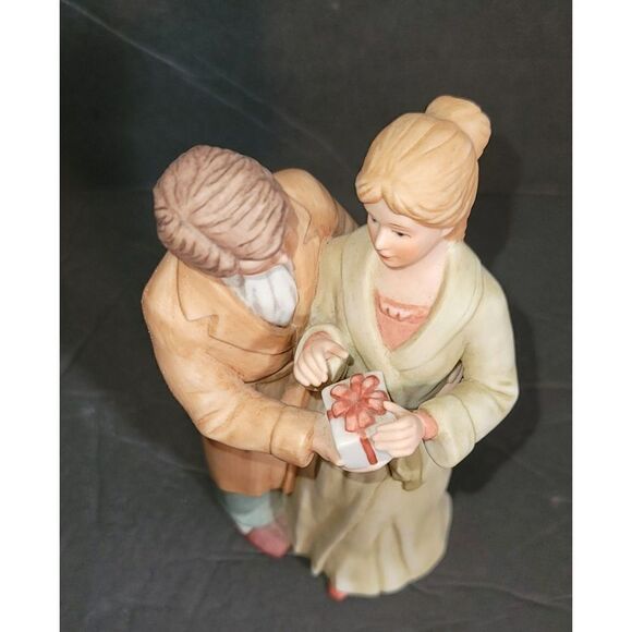 Vintage Enesco Treasured Memories Christmas Morning - Picture 6 of 7